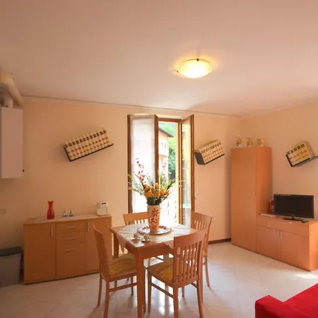 Peter Schubert Apartment *