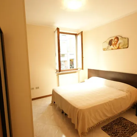 Peter Schubert Apartment *